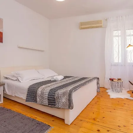 Old Market Appartement *